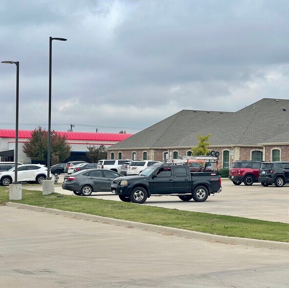 More Photos Of 318 W FM 544, Murphy Medical For Sale