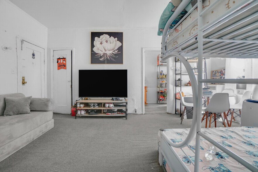 More Photos Of 1916 Crenshaw Blvd, Los Angeles Apartments For Sale