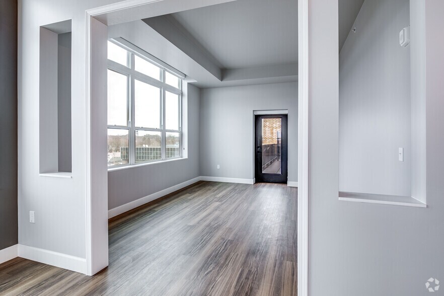 More Photos Of 800 Cretin Ave S, Saint Paul Apartments For Lease