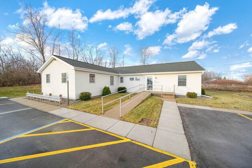 More Photos Of 3165 County Farm Rd, Jackson Medical For Sale