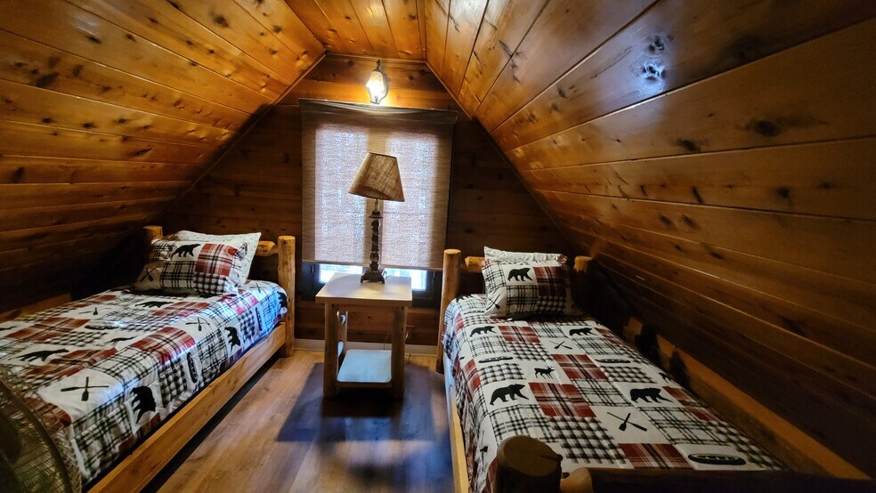 More Photos Of 42268 Moonridge Rd, Big Bear Lake Hospitality For Sale