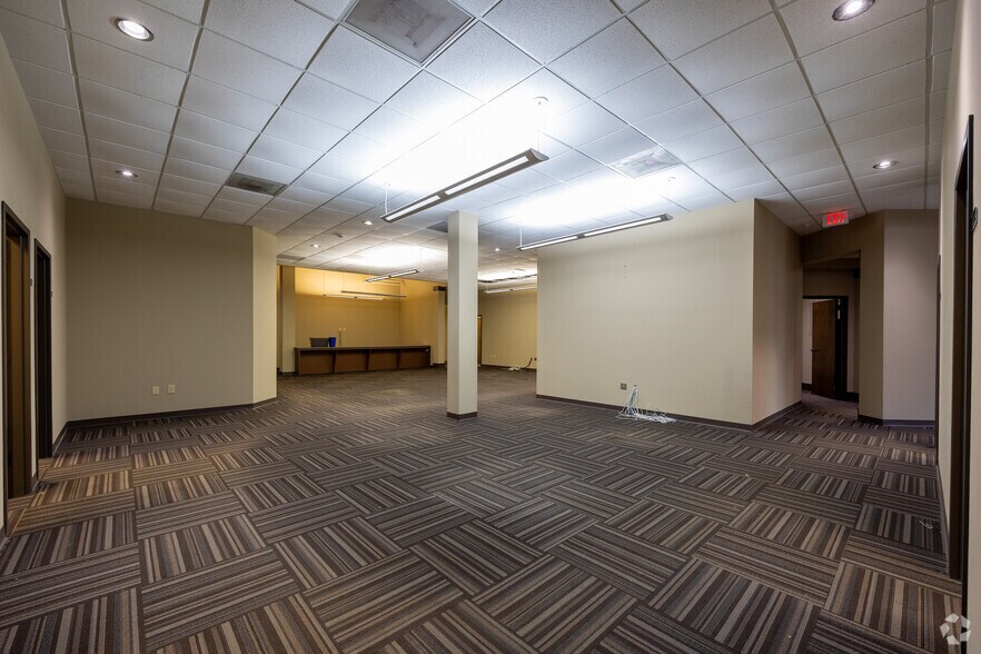 More Photos Of 303 Research Dr, Peachtree Corners Research And Development For Lease