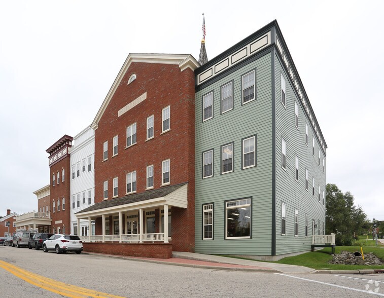 More Photos Of 524 Milwaukee St, Delafield Office For Lease