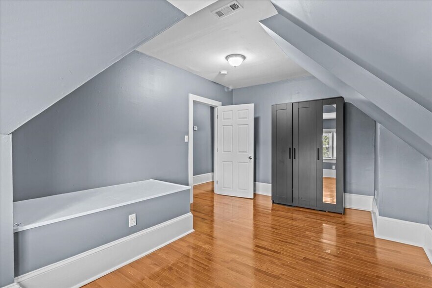 More Photos Of 816 Collings Ave, Collingswood Apartments For Sale