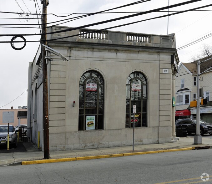 More Photos Of 315-319 Lafayette Ave, Hawthorne Office For Lease