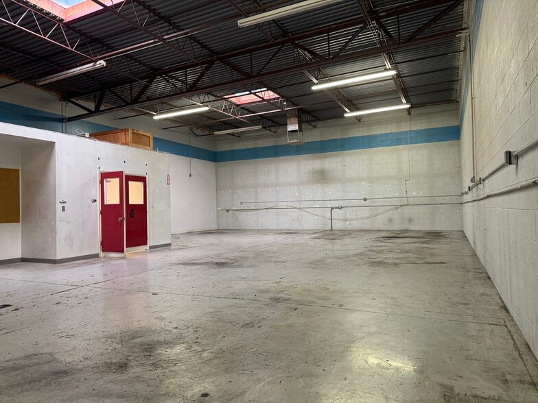 More Photos Of 6667 S Cottonwood St, Salt Lake City Warehouse For Lease