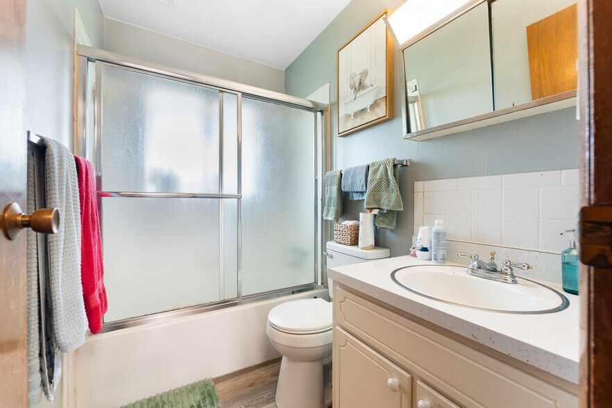 More Photos Of 101 McLane Ave, Morgantown Apartments For Sale