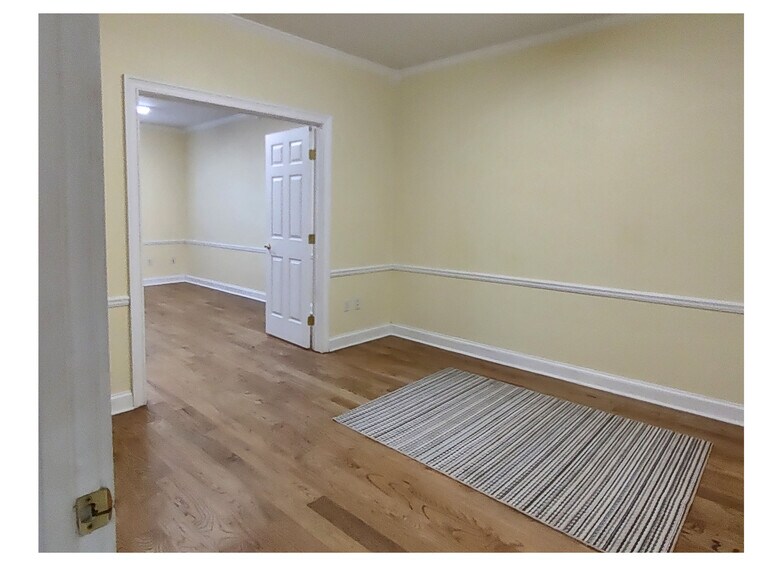 More Photos Of 250 John Knox Rd, Tallahassee Office For Lease