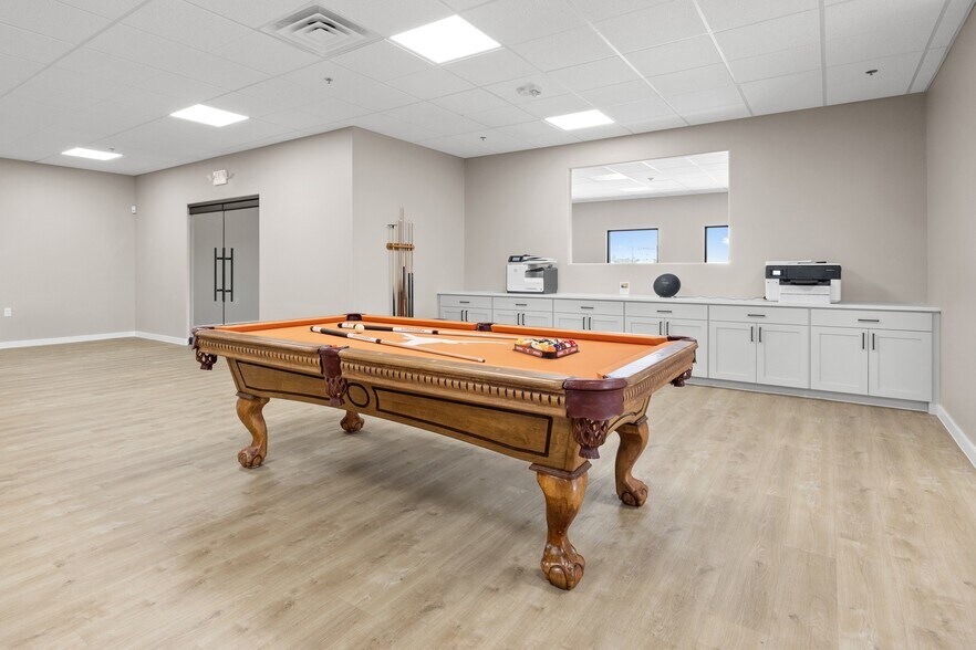 More Photos Of 730 S Bell Blvd, Cedar Park Office For Lease