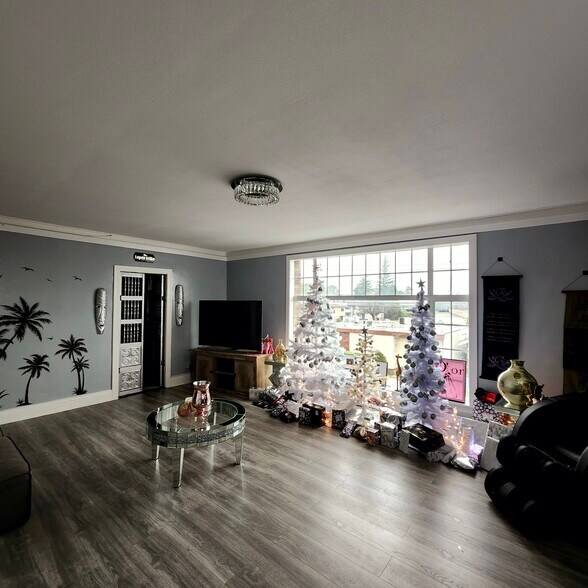 More Photos Of 511 3rd St, Rodeo Storefront Retail Residential For Sale