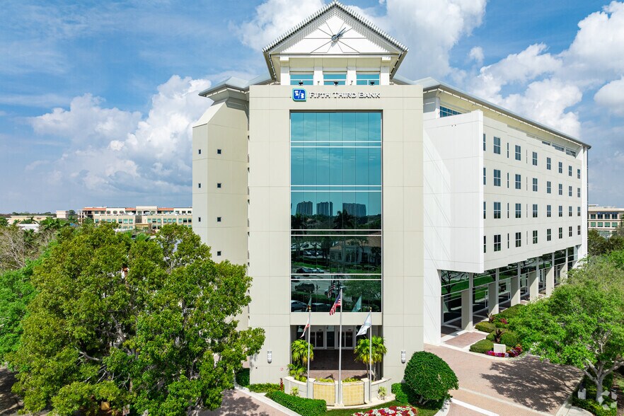More Photos Of 999 Vanderbilt Beach Rd, Naples Office For Lease
