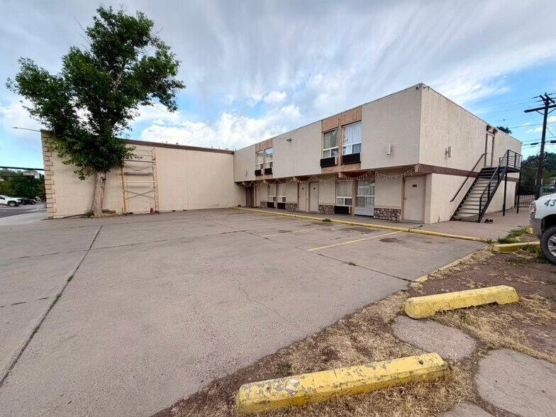 More Photos Of 520 Railroad Ave, Rifle Hotel For Sale