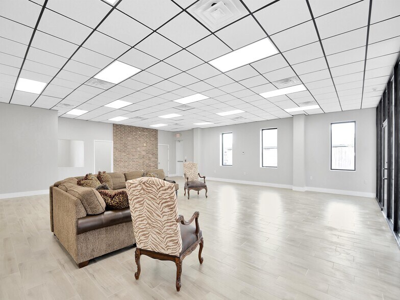 More Photos Of , Kemah Office For Sale