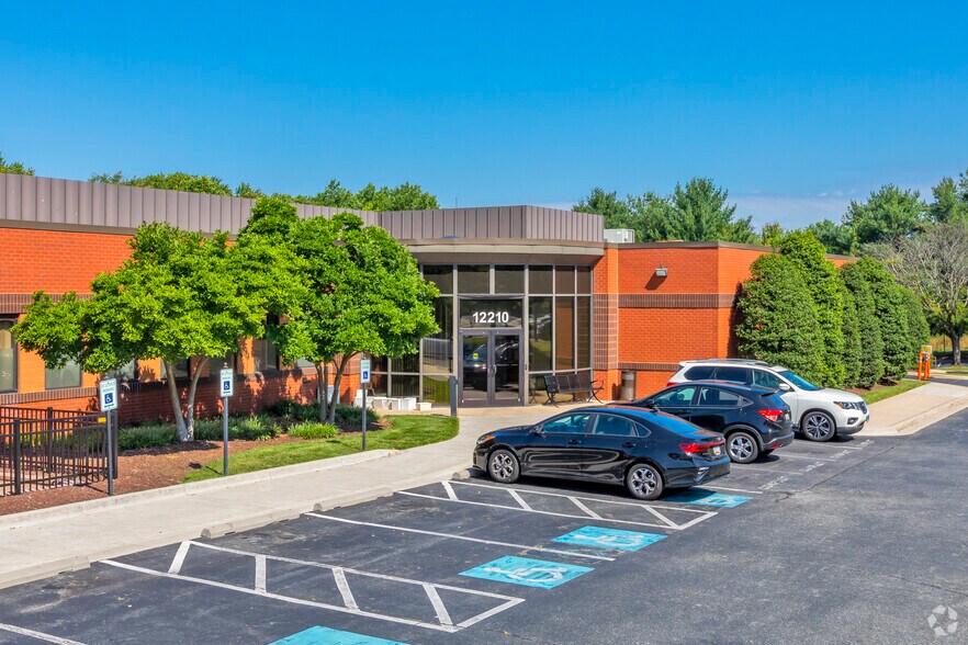 More Photos Of 12210 Plum Orchard Dr, Silver Spring Medical For Lease