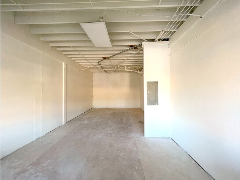 More Photos Of 45 Camino Alto, Mill Valley Storefront Retail Office For Lease