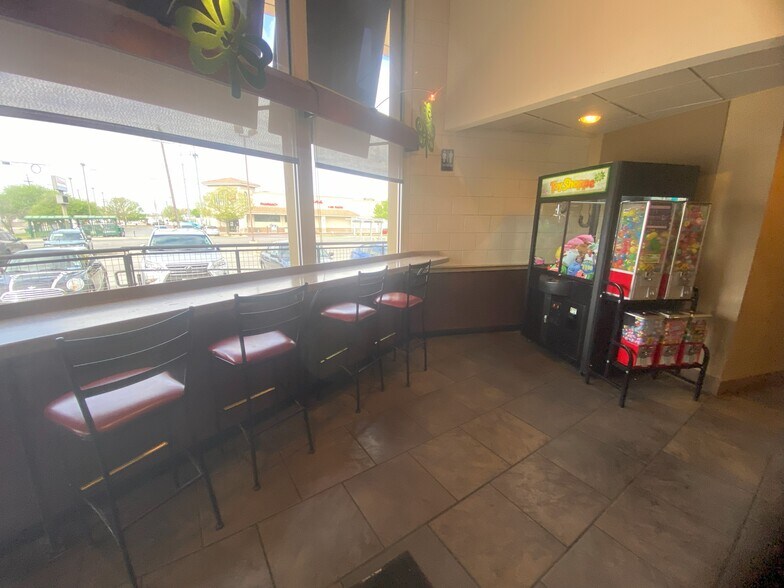 More Photos Of 3400 San Pedro, San Antonio Freestanding For Lease