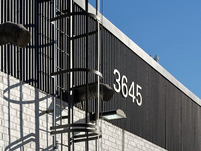 More Photos Of 3645 Oakcliff Rd, Doraville Warehouse For Lease