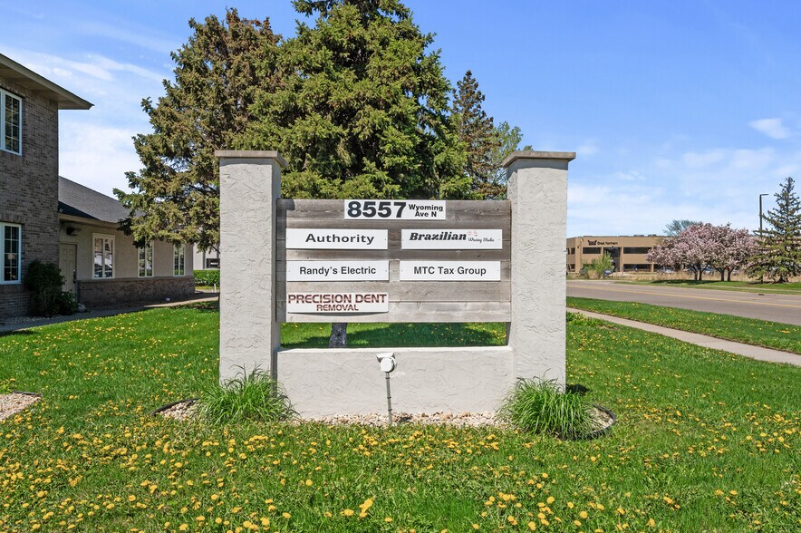 More Photos Of 8557 Wyoming Ave N, Brooklyn Park Light Distribution For Sale