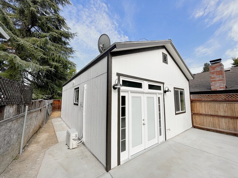 More Photos Of 301 Rivergate Way, Sacramento Multifamily For Sale