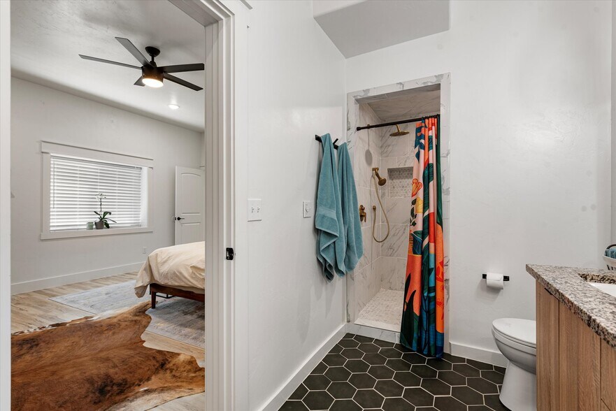 More Photos Of 1905 2nd St, Baker City Storefront Retail Residential For Sale