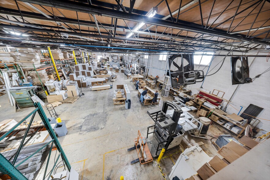 More Photos Of 7955 W 20th Ave, Hialeah Warehouse For Sale