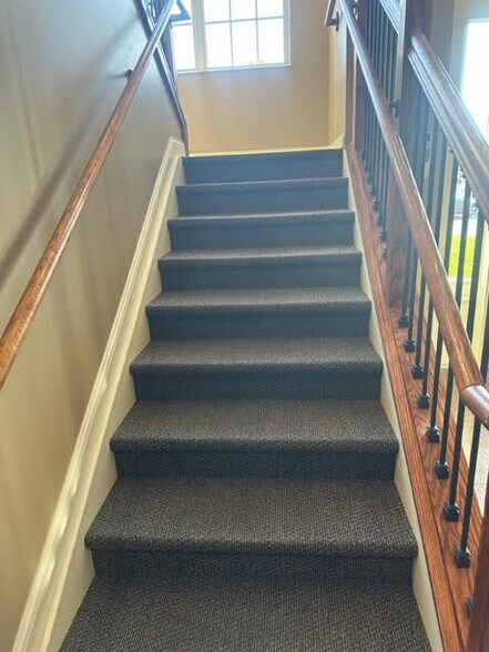 More Photos Of 7357 E Kemper Rd, Cincinnati Office For Sale