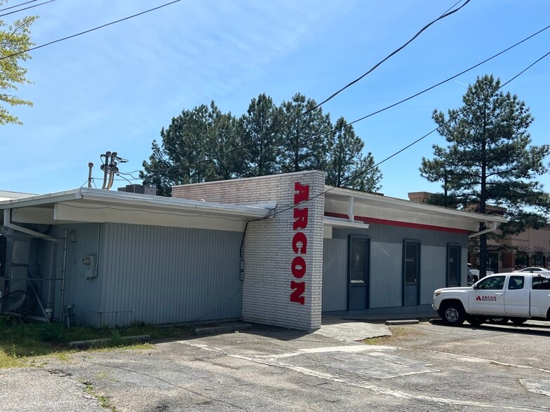 More Photos Of 6527 New Peachtree Rd, Atlanta Medical For Sale