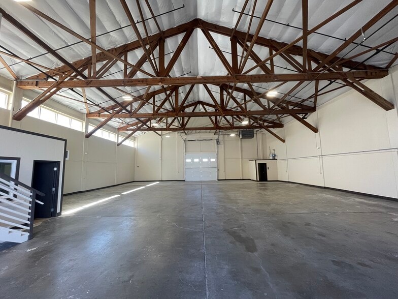 More Photos Of 2370 Valley Rd, Reno Industrial For Lease
