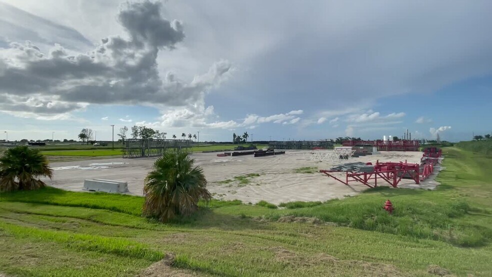 More Photos Of 500 Orange Avenue Cir, Belle Glade Land For Lease