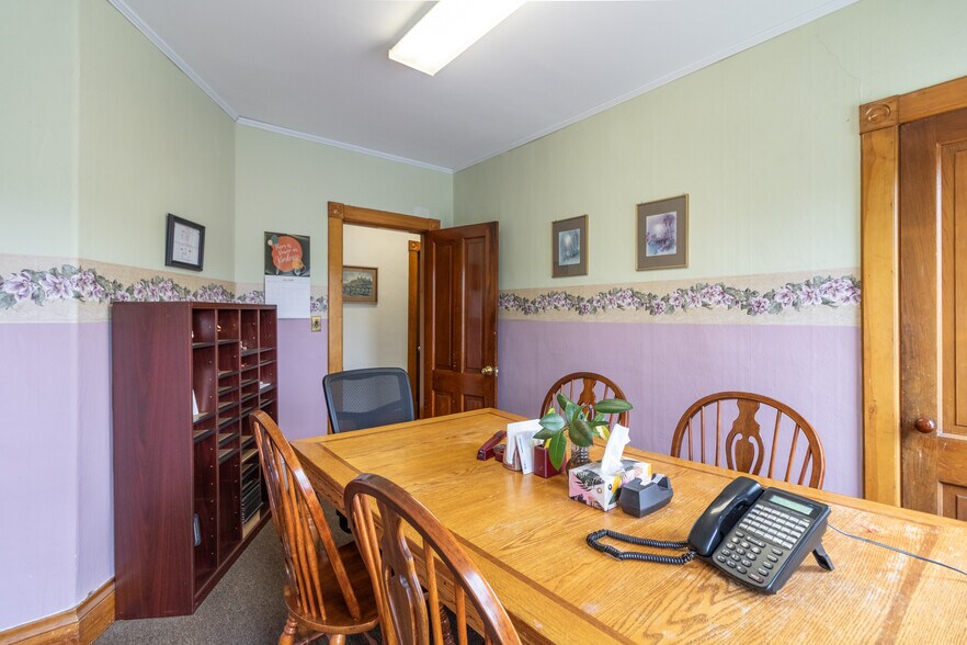 More Photos Of 375 E Main St, Newport Office For Sale