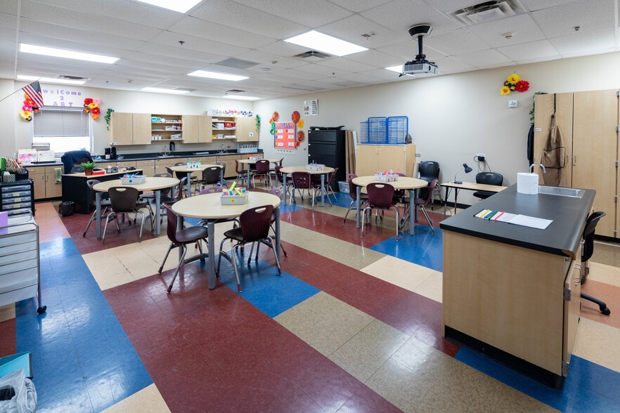 More Photos Of 2801 E Southern Ave, Phoenix Schools For Sale