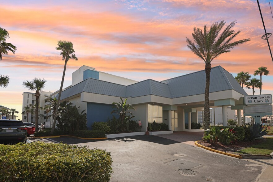 Primary Photo Of 935 S Atlantic Ave, Daytona Beach Apartments For Sale