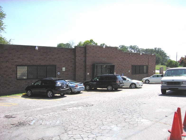 More Photos Of 1130 Donald Lee Hollowell Pky NW, Atlanta Warehouse For Lease