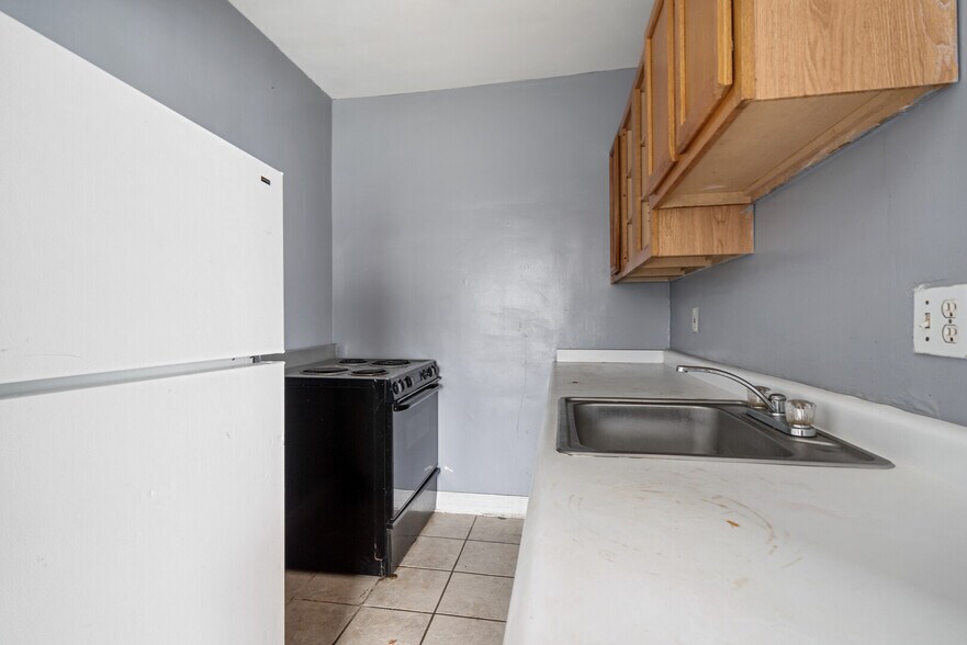 More Photos Of 1055 Philip St, Detroit Apartments For Sale