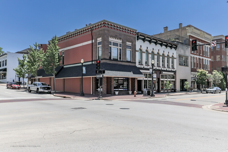 Primary Photo Of 23 Douglas Ave, Elgin Storefront Retail Office For Sale