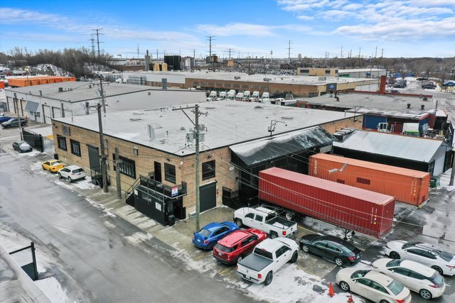 More Photos Of 3100 S Homan Ave, Chicago Warehouse For Sale