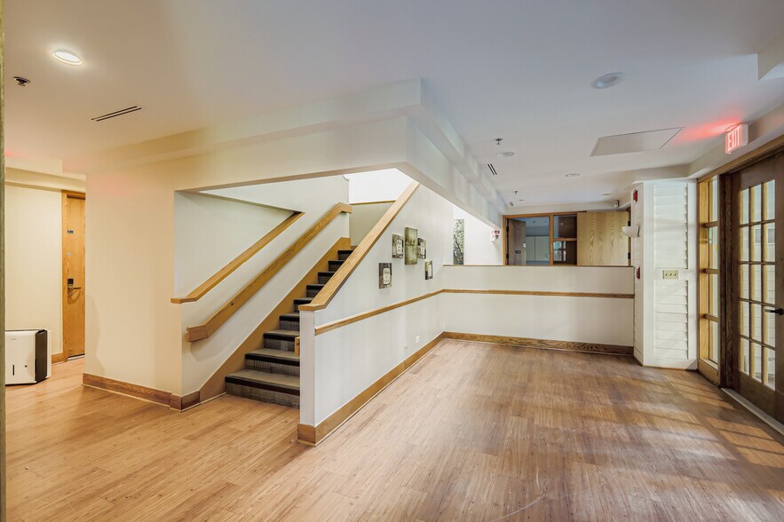 More Photos Of 40 Timberline Dr, Lemont Rehabilitation Center For Sale