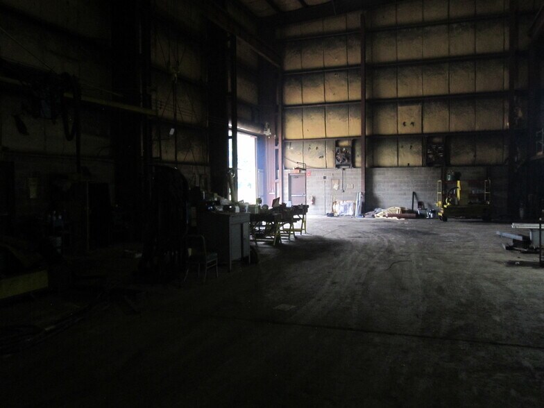 More Photos Of 1028 Lower Elkton Rd, Columbiana Industrial For Sale