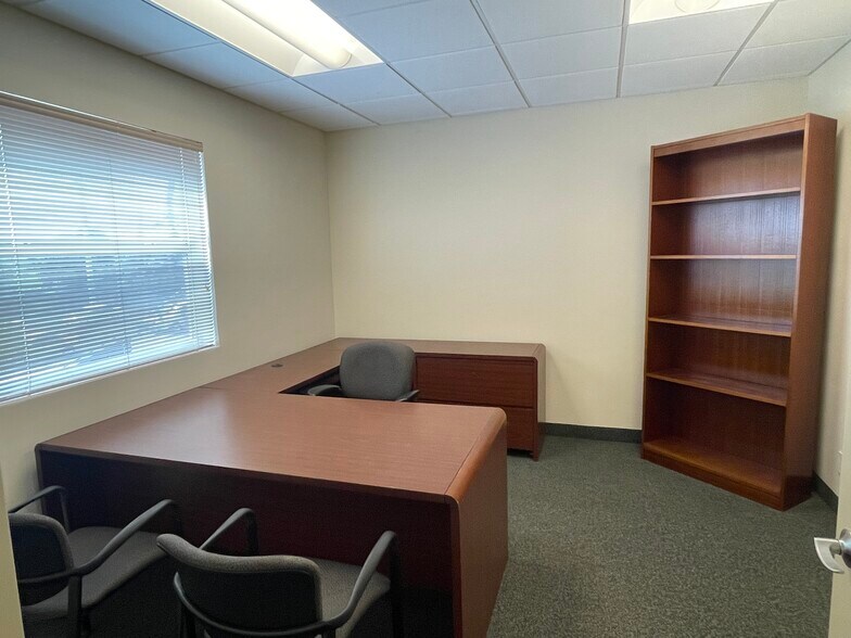 More Photos Of 3045 N Federal Hwy, 42, Fort Lauderdale Storefront Retail Office For Sale