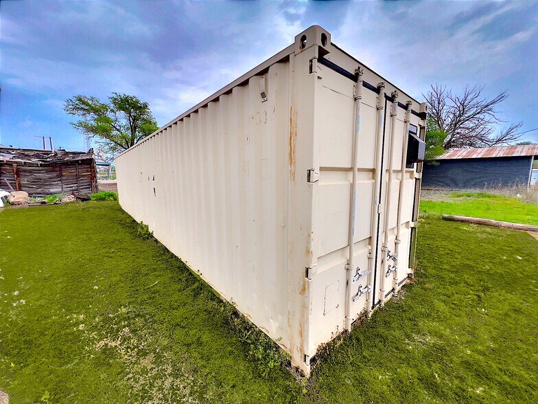 More Photos Of 413 W Broadway St, Hollis Hotel For Sale