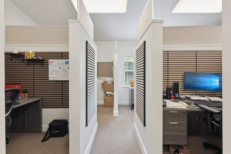 More Photos Of 1150 N Ronald Reagan Blvd, Longwood Office Residential For Sale