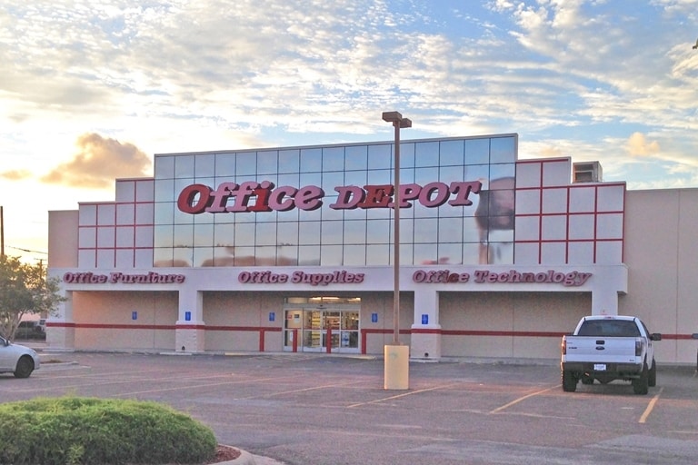 More Photos Of 1737 S Staples St, Corpus Christi Freestanding For Lease