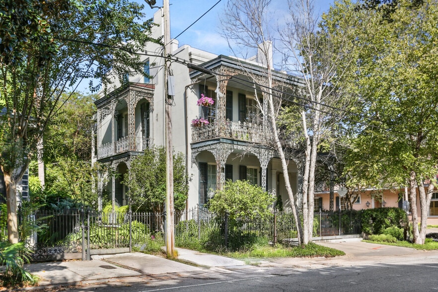Primary Photo Of 1441 Magazine St, New Orleans Hospitality For Sale