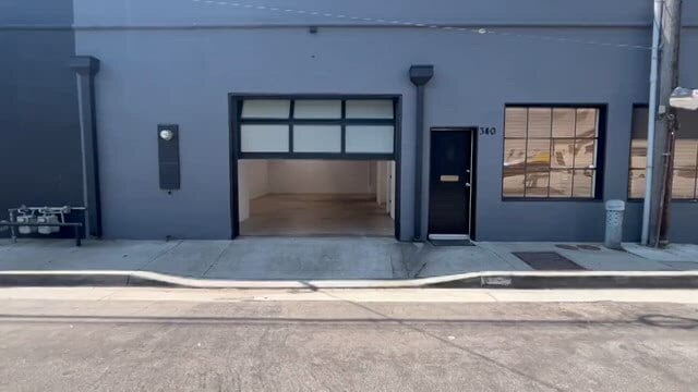 Primary Photo Of 340 E Franklin Ave, El Segundo Service For Lease
