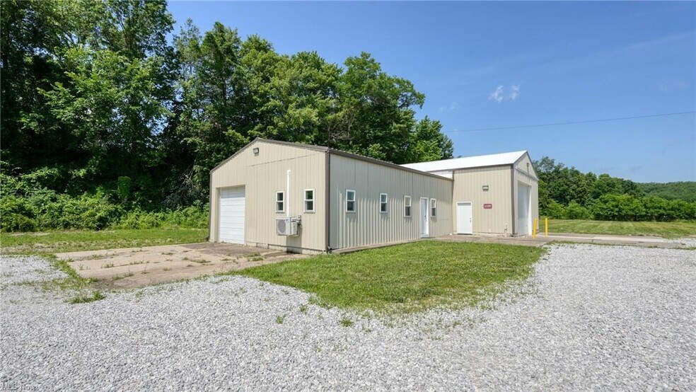 More Photos Of 11126 E Pike Rd, Cambridge Light Manufacturing For Lease