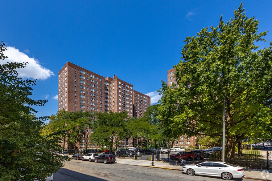More Photos Of 630 Lenox Ave, New York Apartments For Lease