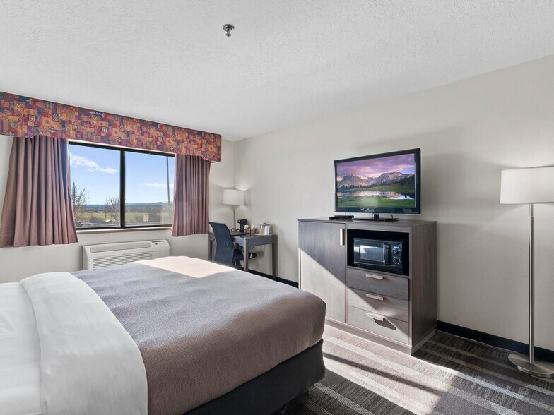 More Photos Of 815 E Hwy 89, Kanab Hotel For Sale