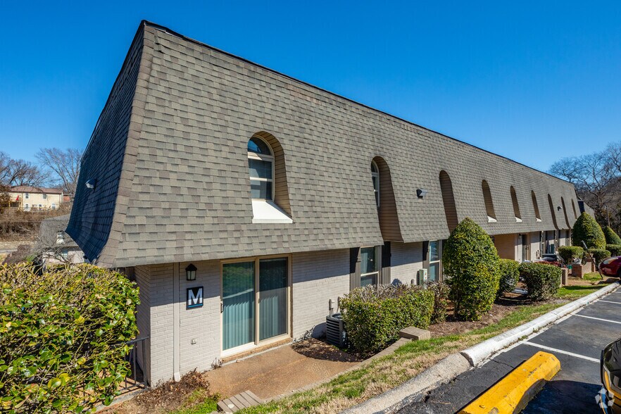 Primary Photo Of 1150 Vultee Blvd, Nashville Apartments For Sale