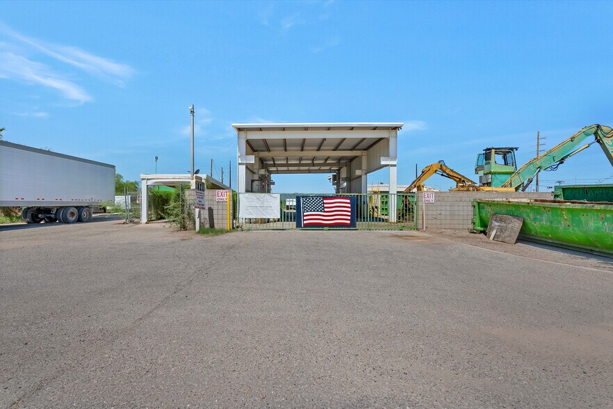 Primary Photo Of 8920 S Eisenhower Rd, Tucson Contractor Storage Yard For Sale