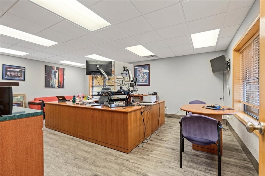 More Photos Of 10484 Marty St, Overland Park Office For Sale